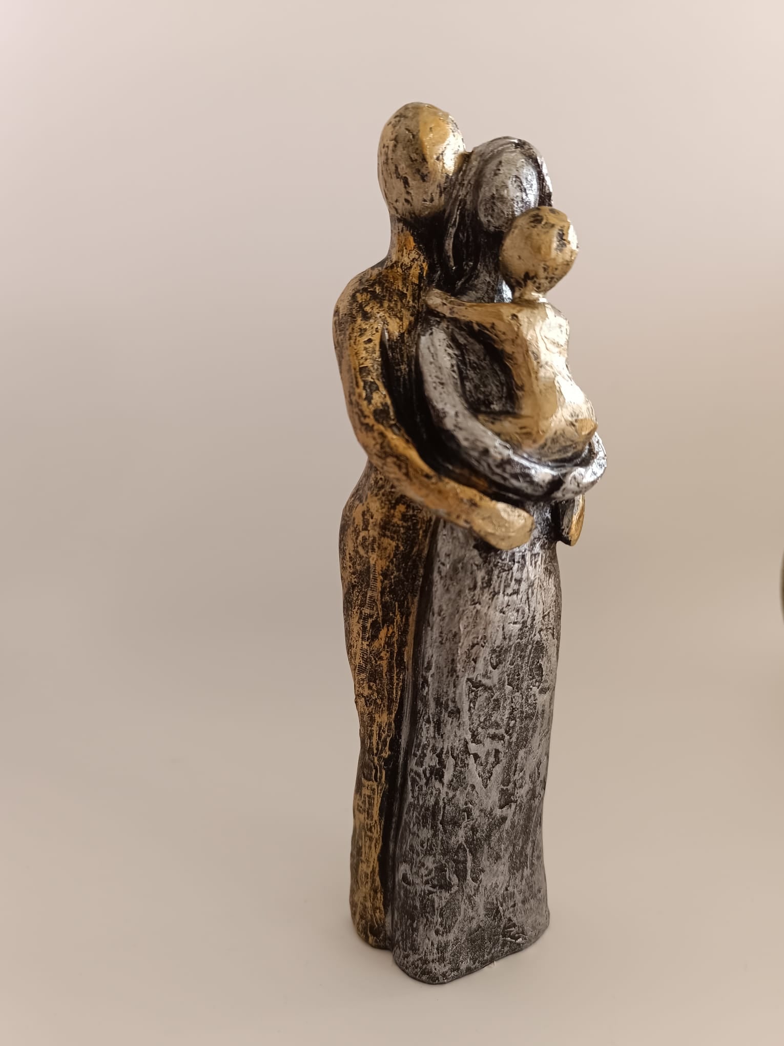 Skulptur Mutter Vater Kind